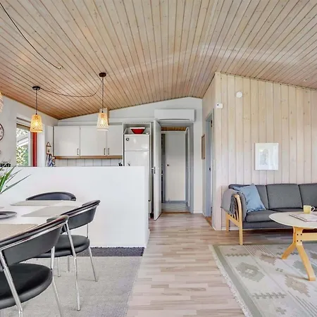 Ilppo - 200m From The Sea By Interhome Tatil Evi *